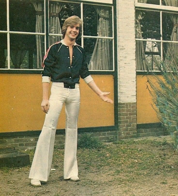 history of vintage style clothing